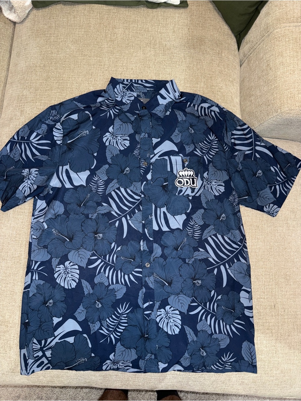 Colosseum Navy and Light Blue Floral Button-Down Shirt ODU
